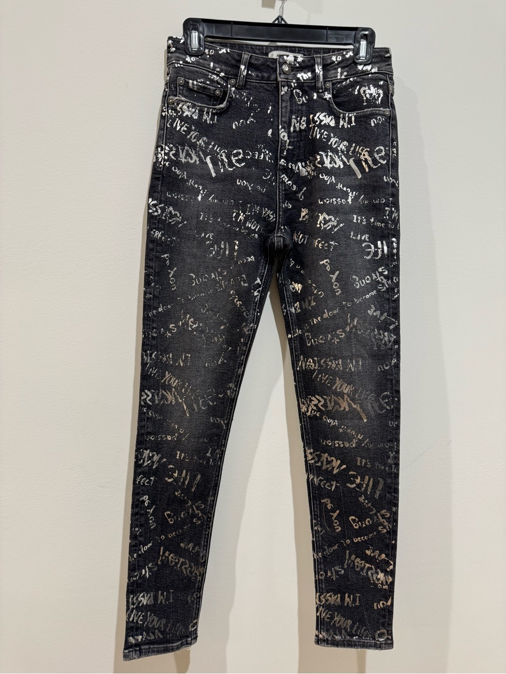 Baykania RARE black high rise skinny jeans metallic graphic print S26(26”W)NWOT